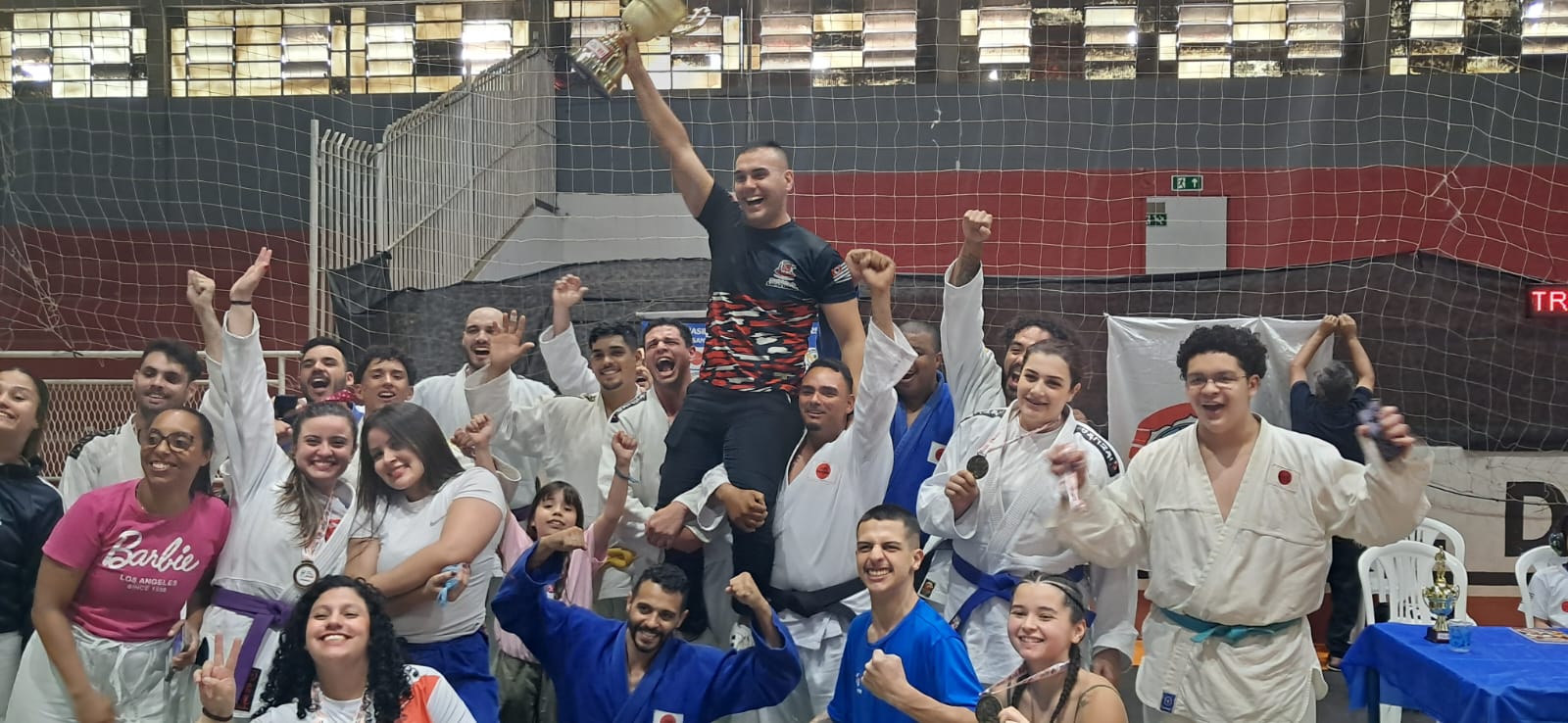 Atletas da associação em atividade
